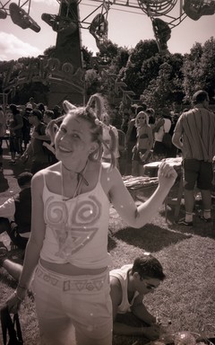 Toni Tanner; Festival Girl Waiheke