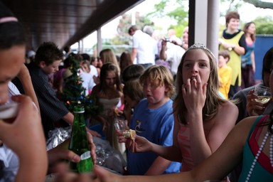  Ponsonby Intermediate School graduation dinner were all the year 6 students crammed in their dinner in as fast as they could so has to not miss out on all the fun of the following dance, that was held at the Ponsonby Intermediate School in Ponsonby Auckland, fun was had by all