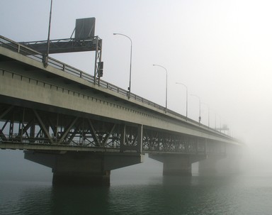 Sandrina Huish; Fog; Early on September morning at the Harbour Bridge