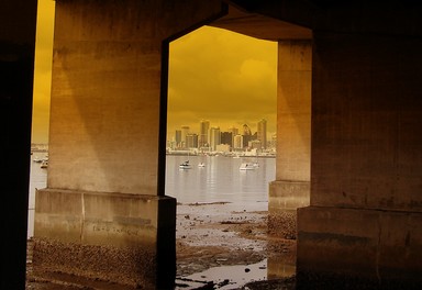 stephanie pedlar; sneaky look at the city of sails 1; under the harbour bridge