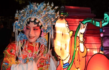 Helen Tang;Chinese opera singer ;Traditions of opera singing and lanterns   Shot 65 pics