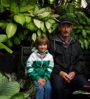 Natalia Duncan;Grandfather and Granddaughter. Winter Garden