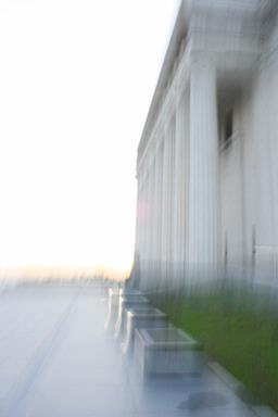 Judy Klaus; Auckland Museum at dawn; Long exposure to catch the morning mood