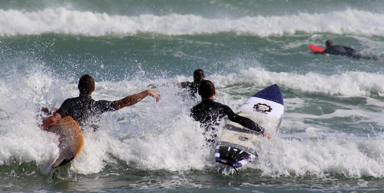 susanne wichmann;Muriwai Beach;Happy Surf Day