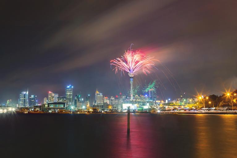 ANUPAM HATUI; New Year Fireworks At Auckland; Welcome 2016 from Auckland