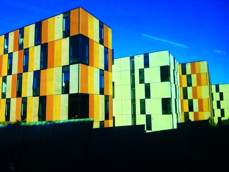 Frenie Perlas;Box Apartments;taken from the train on my trip to Britomart