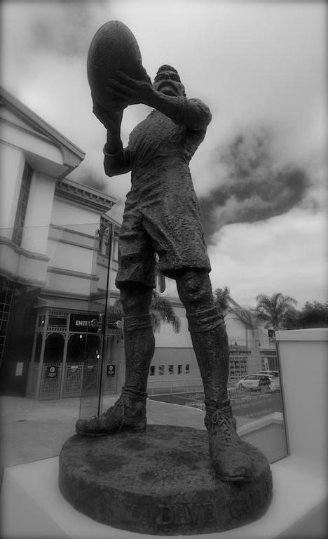 G.G's statue at Eden Park.