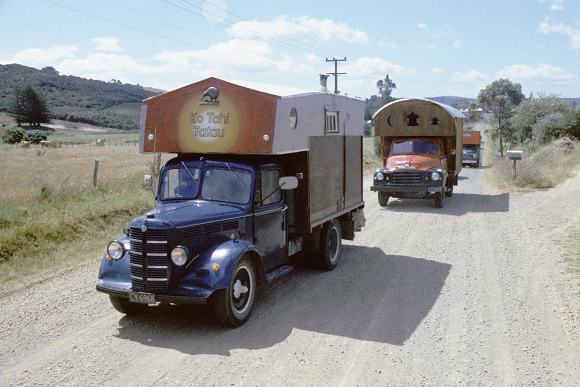Paul-Gilbert-Road-People-of-Aotearoa-House-Trucks