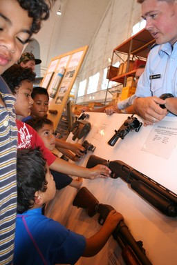 Donna Sarten; Are these guns real?; Whenuapai Airbase Open day 2007