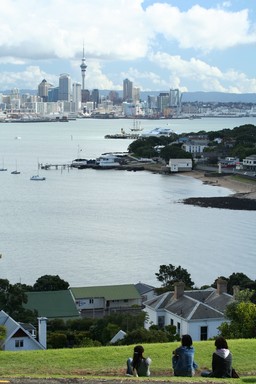 Nayden Koon; Watching over Auckland; From North Head