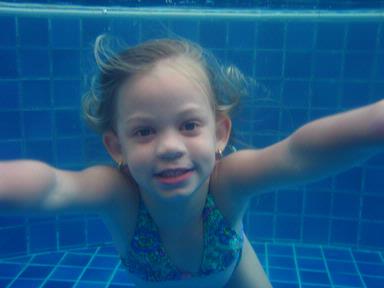 Toni Tanner; Underwater Baby!