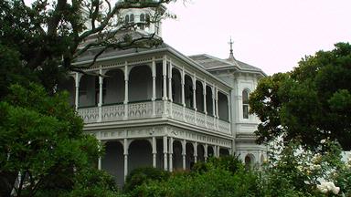 H Wong; Old House, Old Suburb;A stately home in Ponsonby