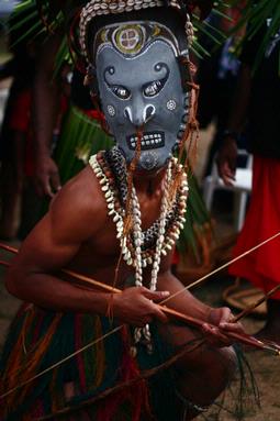  Amidst the Maprik area in the Sepik river emerges a warrior.