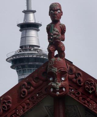 Peter Jennings; Modern Times ;Auckland Uni