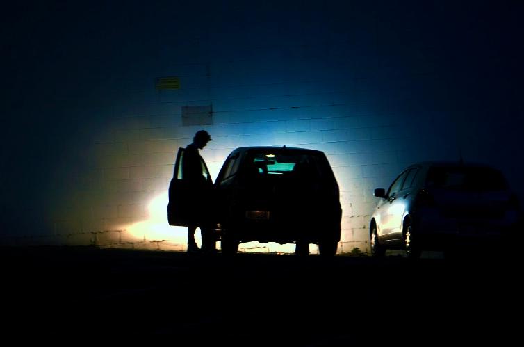 Yinuo ZHANG;Promise Realm;8 o'clock in the evening, I took the bus home alone after parting with my friends, feeling empty and lonely. After getting off the bus, I suddenly saw this scene and filmed it, as if someone was sharing my loneliness.