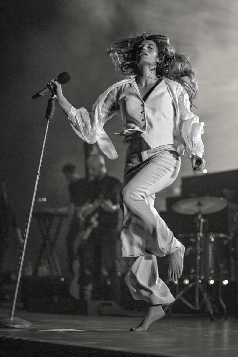 Doug Peters; Florence and the Machine;Florence Welch lost in the music while performing live in Auckland