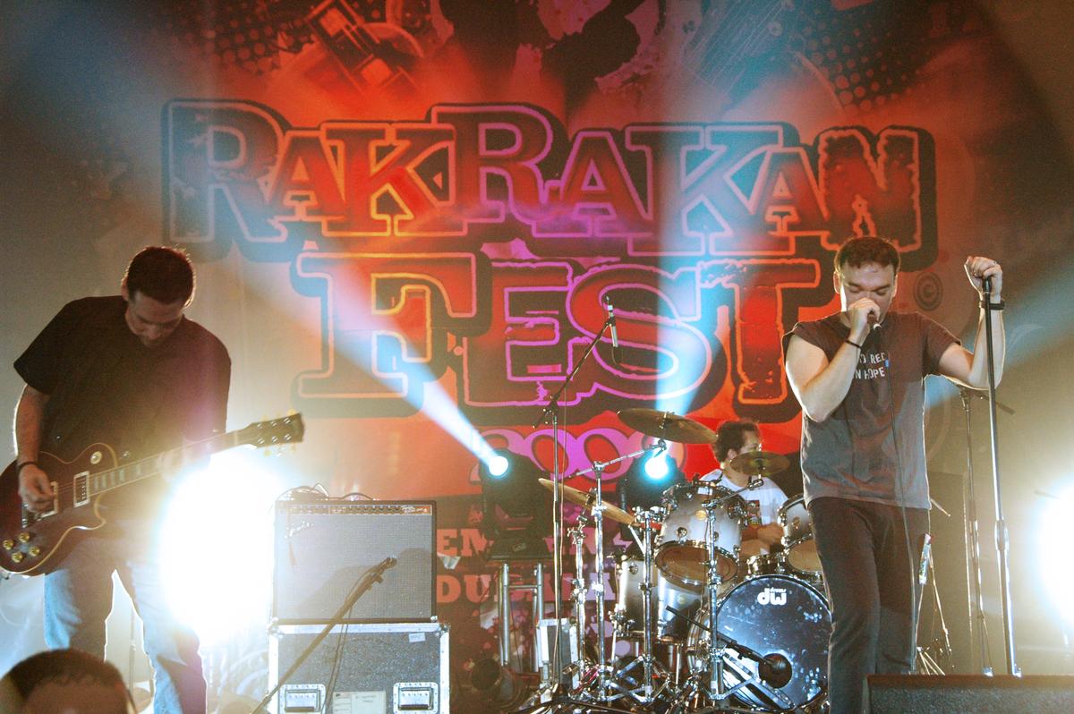 Lisandro Mendoza; Rockfest;A rock music festival in Dubai.