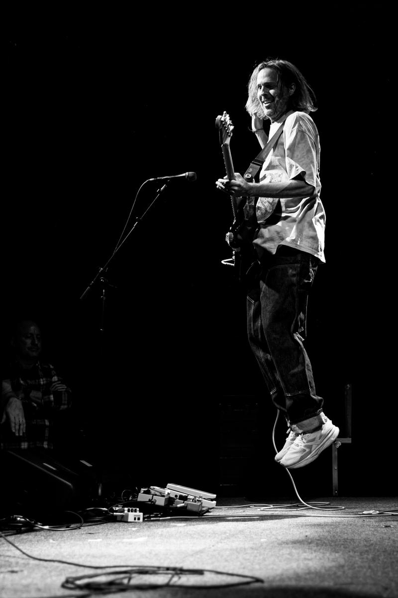 Bevan Triebels;Airborn;Quicksand's lead singer Walter airborne at the Loons Lyttelton.