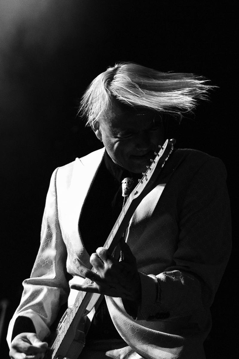 Ian Cooper; Out of the shadows;Gin Wigmore guitarist Joe Walsh