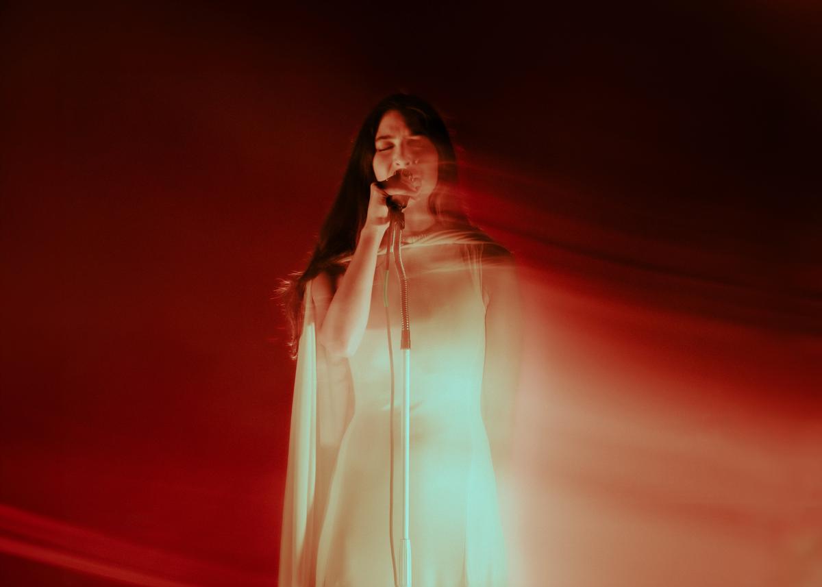 Tom Grut;Weyes Blood;Performing at Powerstation