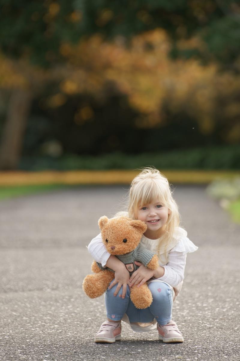 Xian Sheng;Girl with Teddy Bear