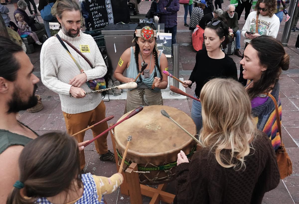 Guohua Wu; The Joy Of Drumming