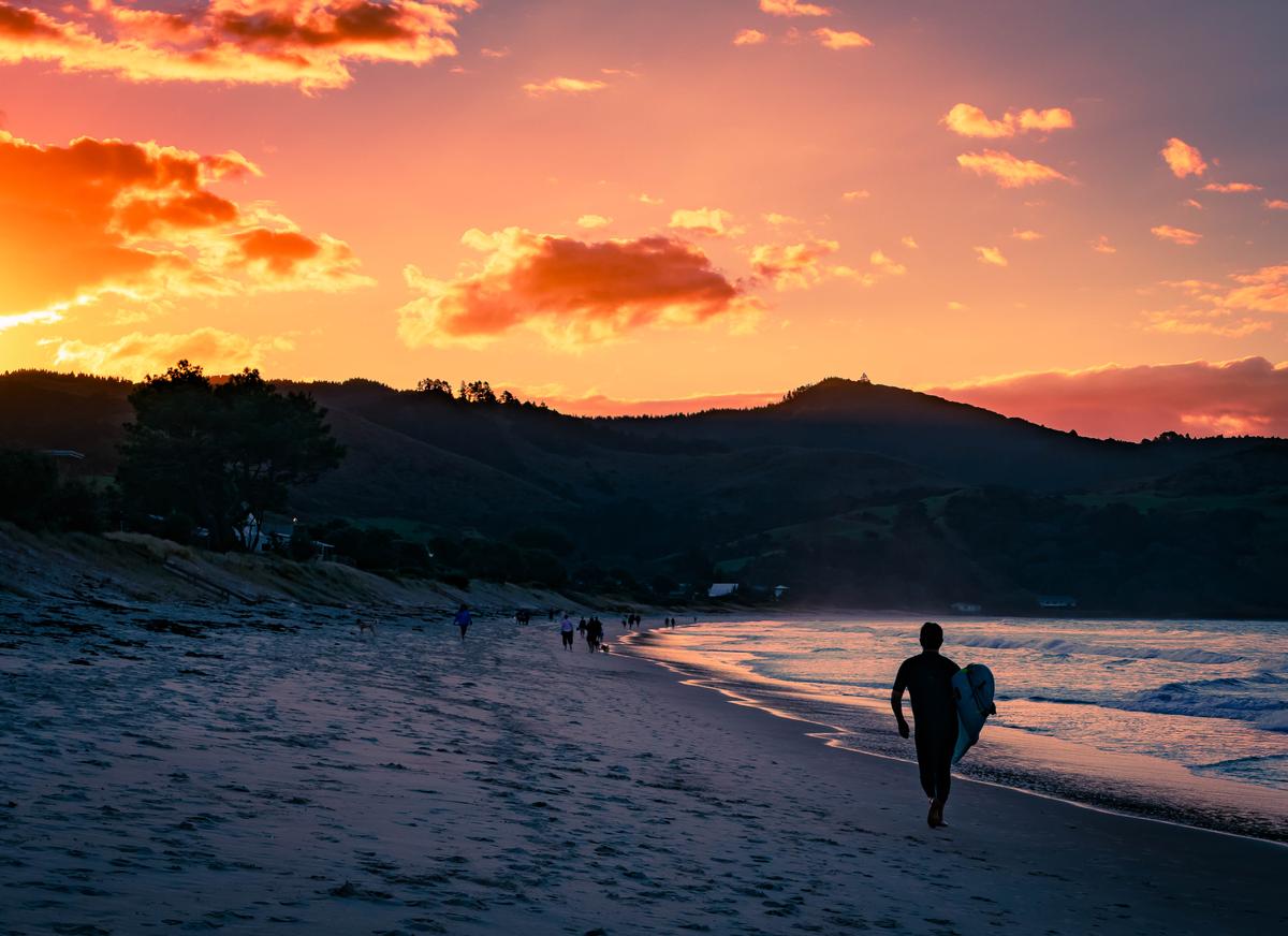 Indie Ford;Sunset Surf