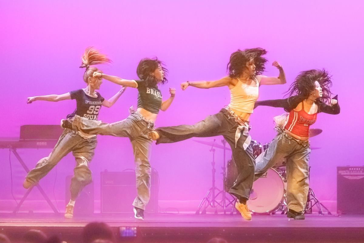 Anna Song;Frozen in Motion K POP