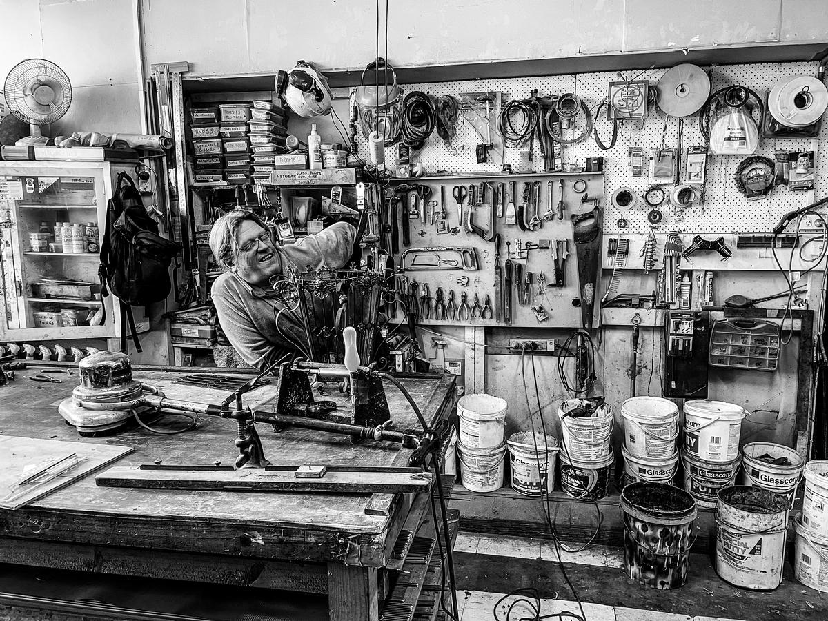 Dustin McNeilage;Shelley in his Glass Studio