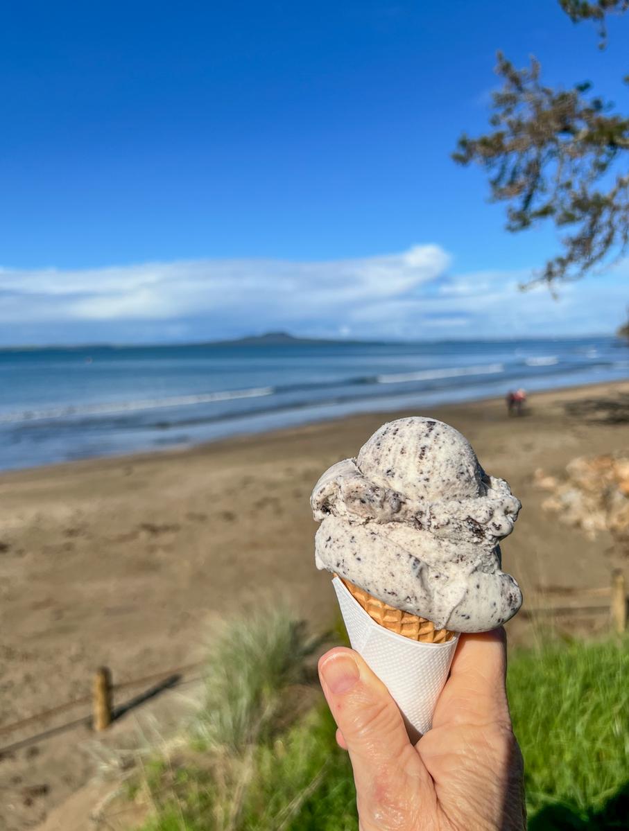 Sarah Macmillan;Winter Icecream