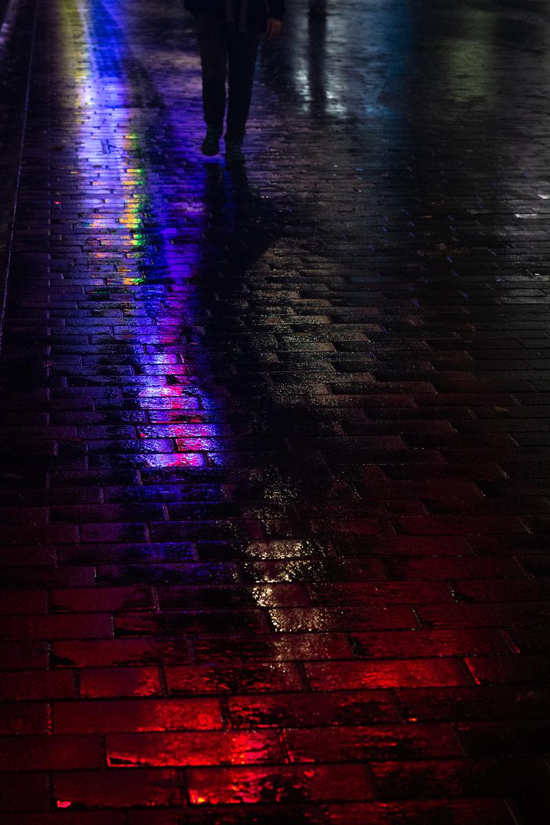 Silene Pedron;Reflections on the Street