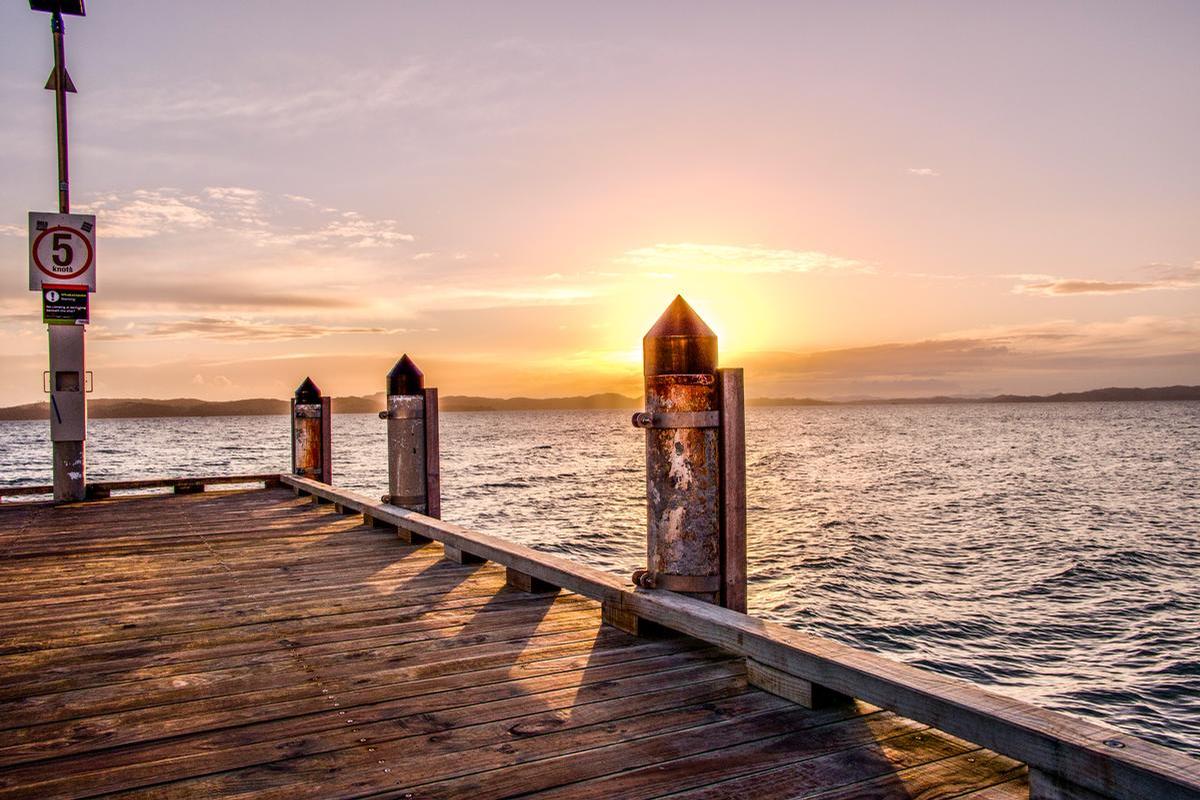 Damian Andrews; Maraetai Wharf Pillon Sunrise