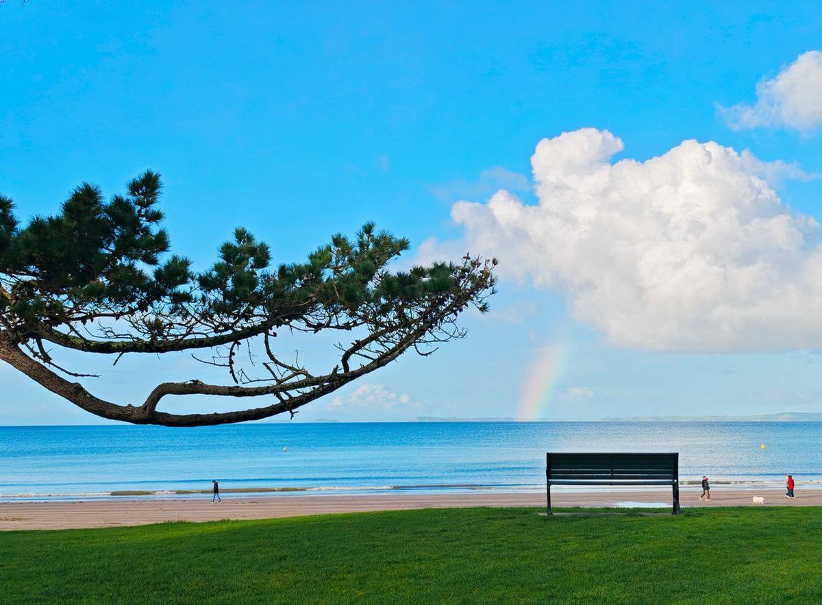 Celine Shi;Seaside Calm with a Hint of Rainbow