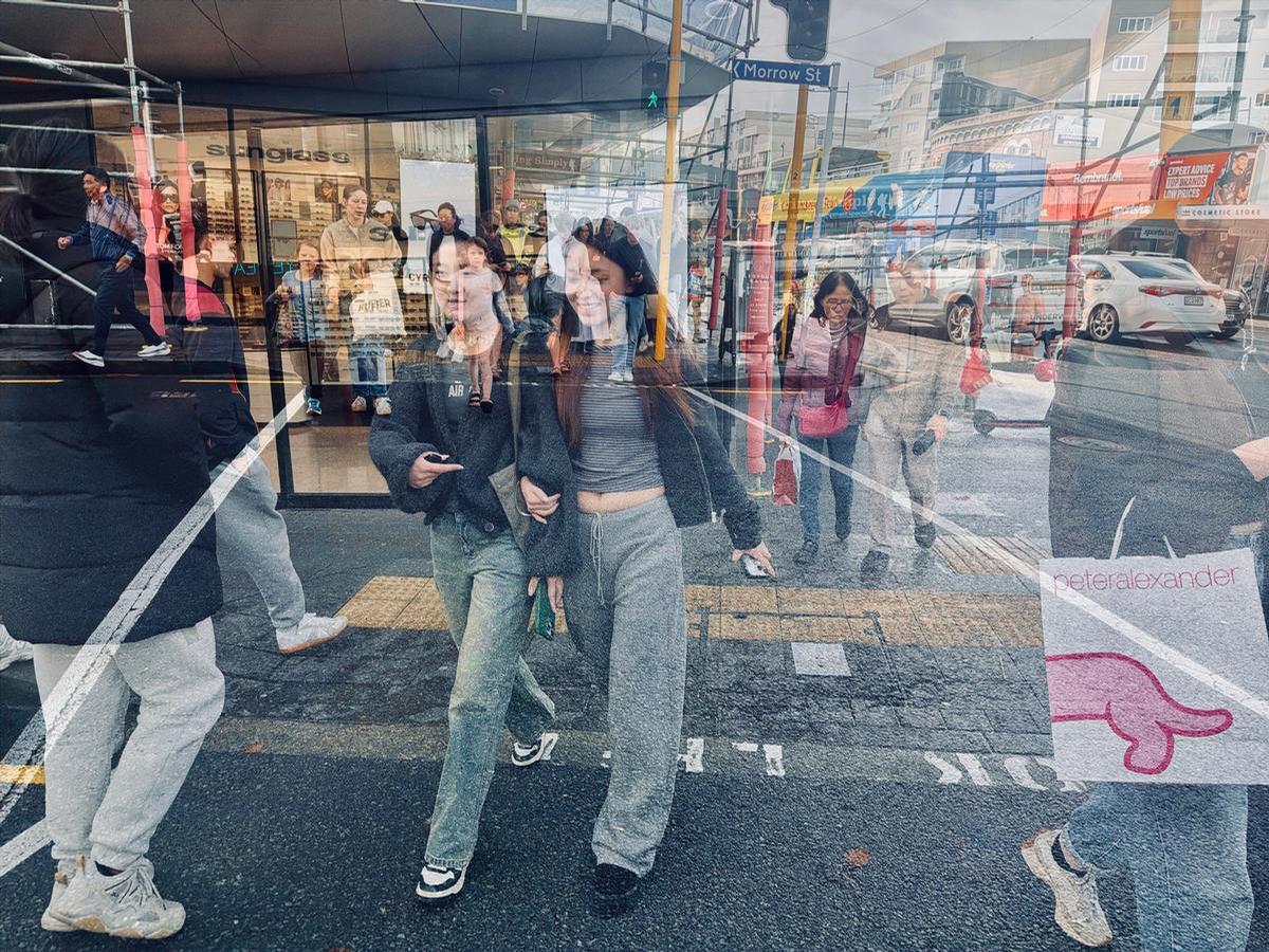 LYNN CLAYTON; Saturday shoppers