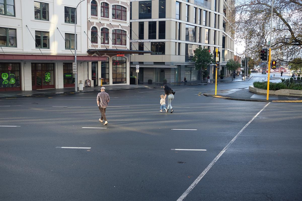 Bruce;24 Seconds: Britomart Place & Customs St Xing