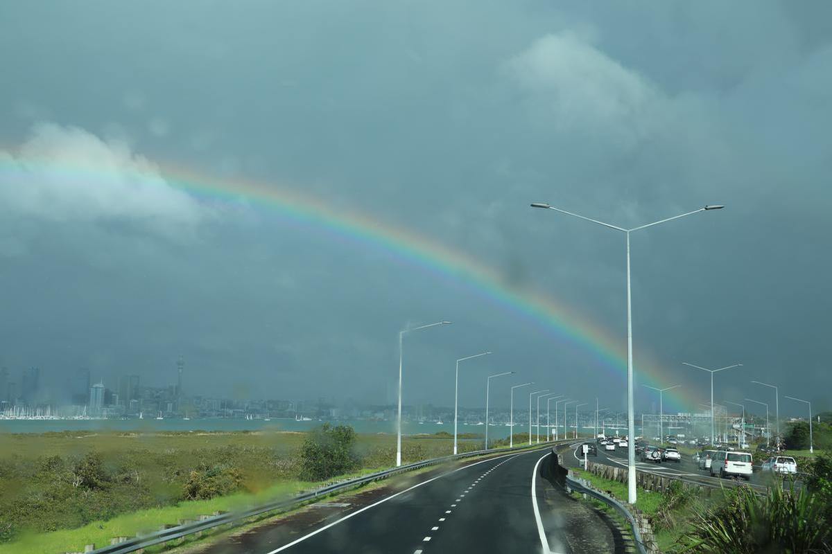 Alan Gaskin;Rainbow over the City from the Bus