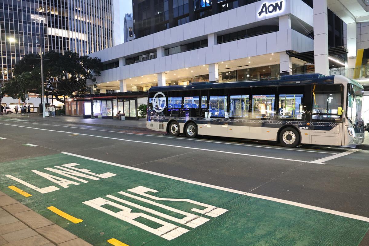 Alan Gaskin;Bus Lane