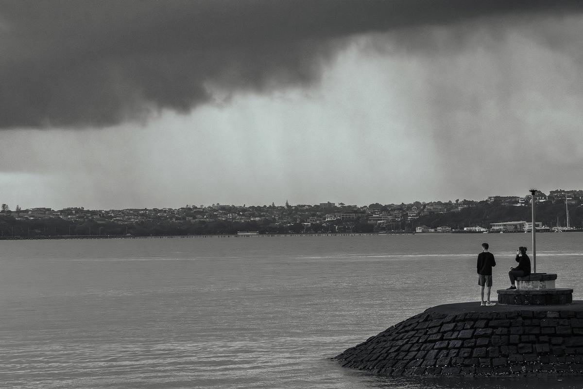 Yolan Iskandar;Front Row to the Storm