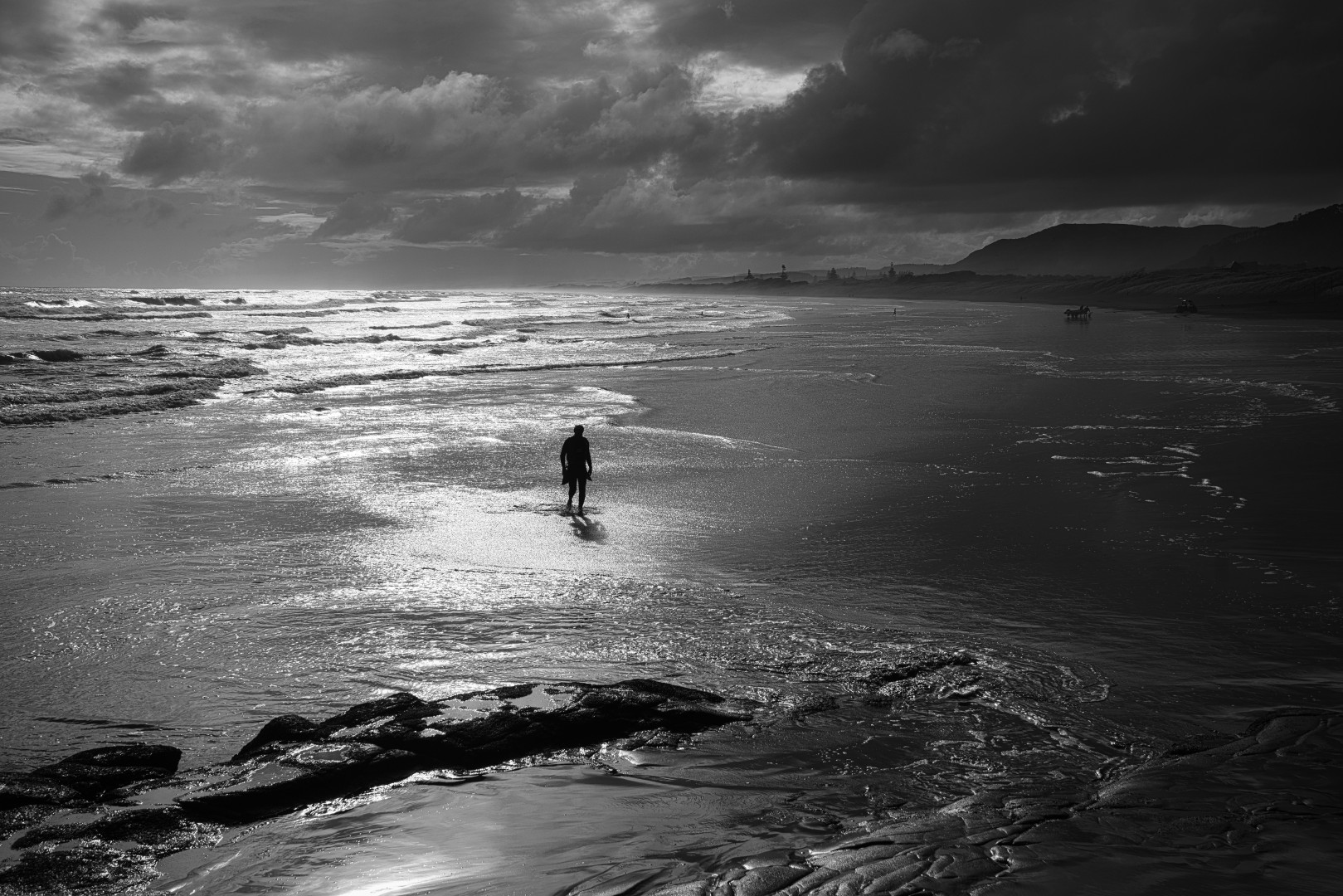 Harald Hochmann;Between Light and Storm